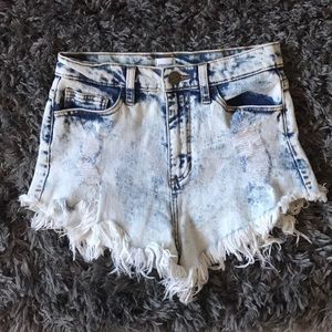 High waisted Distressed denim shorts